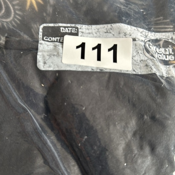 Women’s medium under armor tshirt black - Picture 4 of 4